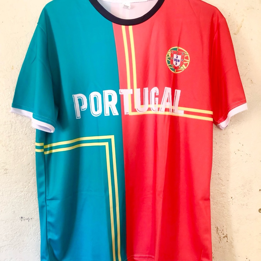 Portugal soccer/football jersey size Medium NEW